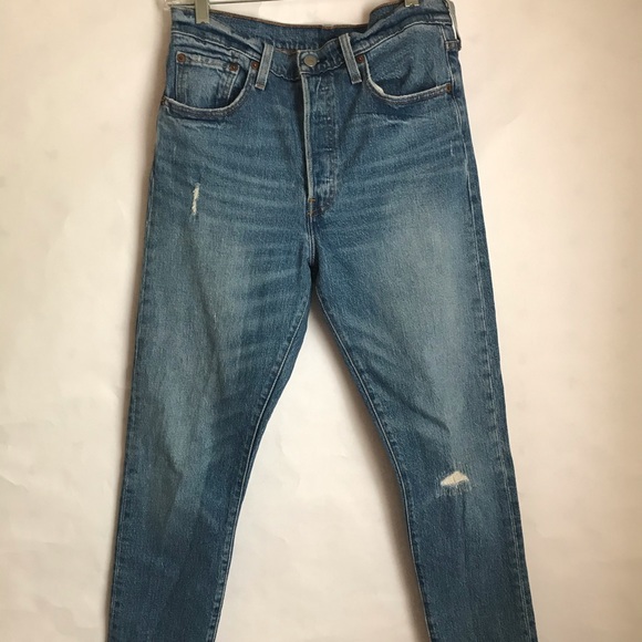 Levi’s 501 Button Fly Light Wash Jeans - Picture 1 of 14
